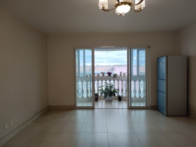 3室2廳2陽臺 世紀(jì)城玉春苑