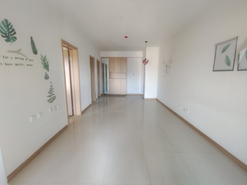 2室2廳2陽臺 俊發(fā)城玉蘭苑客廳