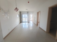 2室2廳2陽臺 俊發(fā)城玉蘭苑客廳