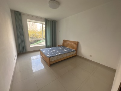 3室2廳2陽(yáng)臺(tái) 銀河星辰花園