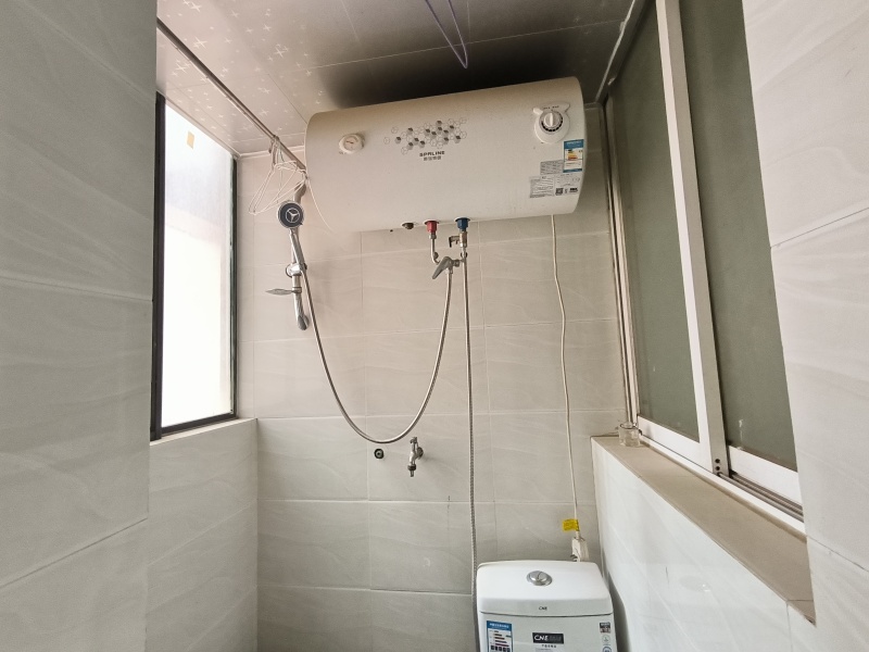 3室2廳2陽臺 南亞未來城陽臺