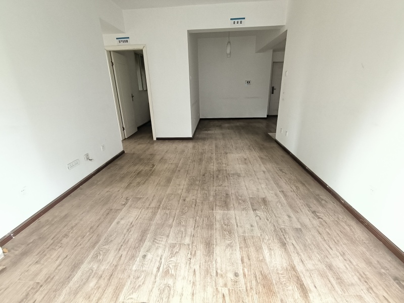 3室2廳2陽臺 南亞未來城客廳