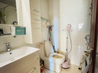 5室2廳2陽臺 寧康園別墅衛(wèi)生間