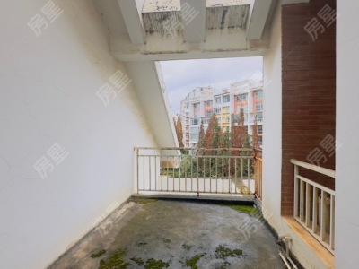 5室3廳3陽臺 湖畔之夢別墅戶型圖