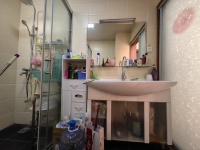 4室2廳1陽臺 晴朗云安衛(wèi)生間