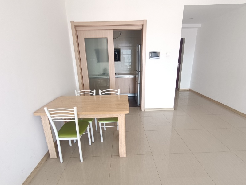 4室2廳2陽臺 俊發(fā)盛唐城星河郡（一期）餐廳