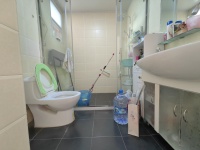 4室2廳1陽臺 晴朗云安衛(wèi)生間