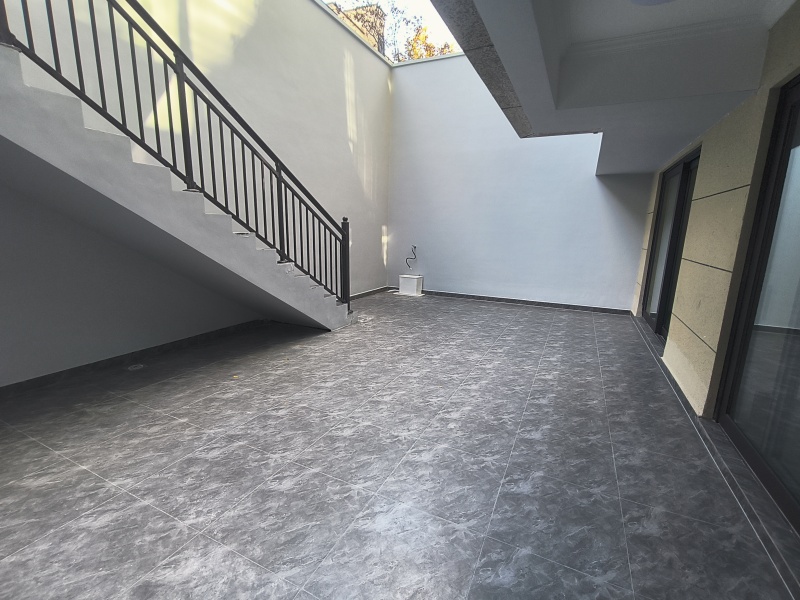 5室2廳1陽(yáng)臺(tái) 華夏四季二期其他