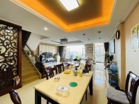 5室2廳2陽臺 寧康園別墅餐廳