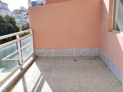 5室2廳2陽臺(tái) 滇池泊屋客廳