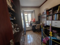 4室2廳1陽臺 晴朗云安臥室