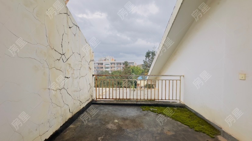 5室3廳3陽臺 湖畔之夢別墅戶型圖