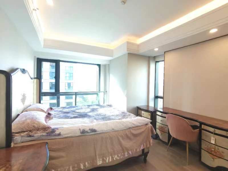 3室2廳 俊發(fā)逸天峰公寓臥室