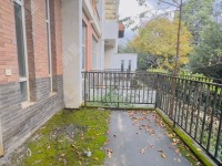 5室3廳3陽臺 湖畔之夢別墅戶型圖