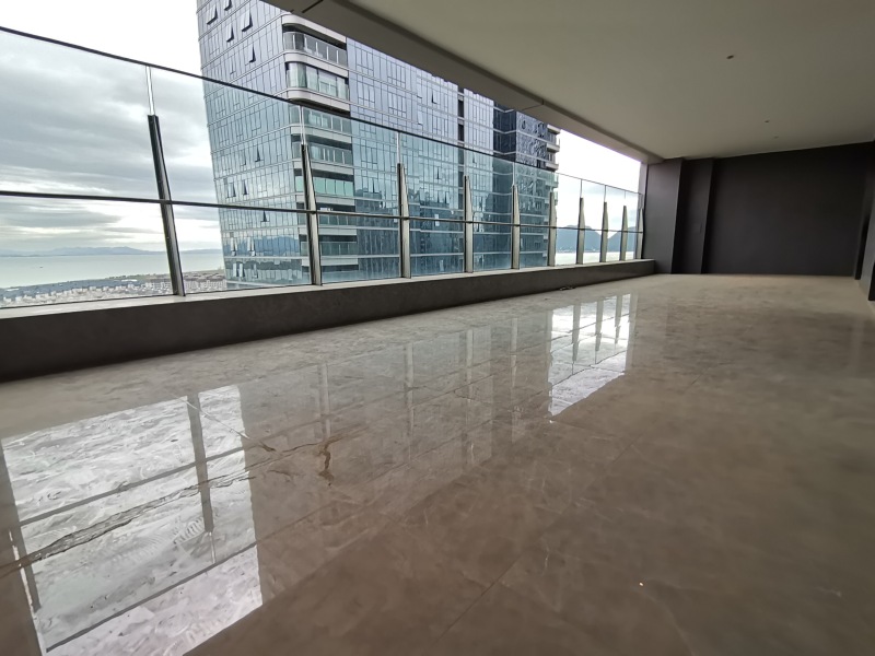 4室2廳2陽臺(tái) 山海灣8號其他