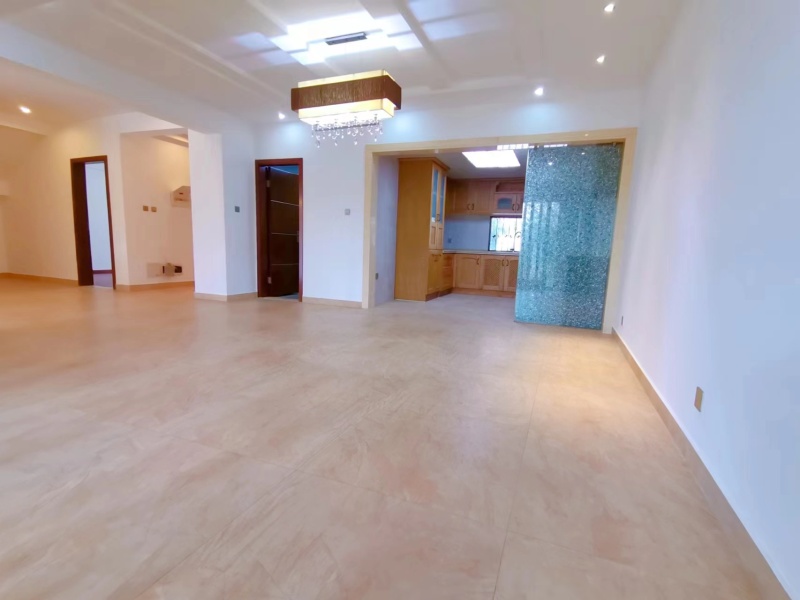 5室3廳4陽(yáng)臺(tái) 滇池衛(wèi)城鹿港A區(qū)別墅餐廳