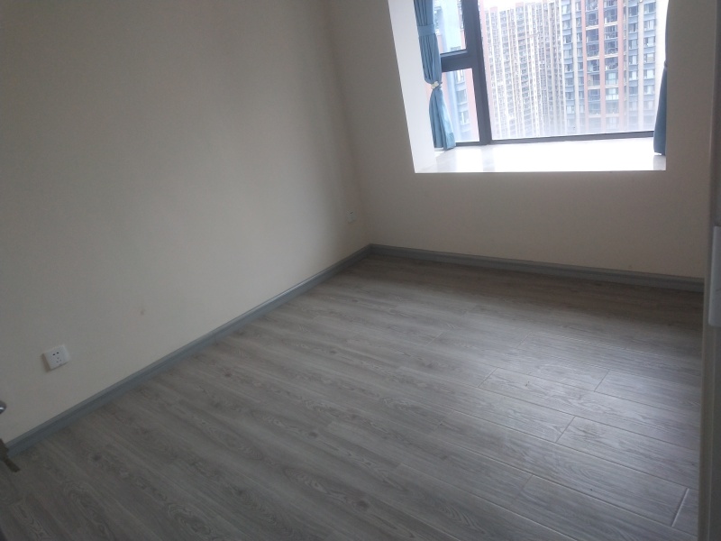 3室2廳1陽臺 潤城五福臨臥室