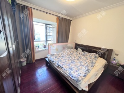 3室2廳2陽(yáng)臺(tái) 潤(rùn)城十區(qū)