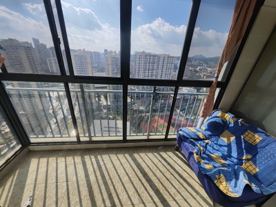 2室2廳2陽(yáng)臺(tái) 西城時(shí)代