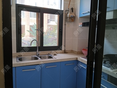 2室2廳1陽臺 滇池衛(wèi)城橡尚