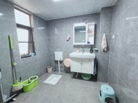 5室3廳5陽臺 山水潤城衛(wèi)生間