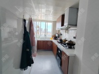 4室2廳2陽臺 玫瑰灣小區(qū)廚房