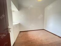 3室2廳2陽臺 綠地香樹花城臥室