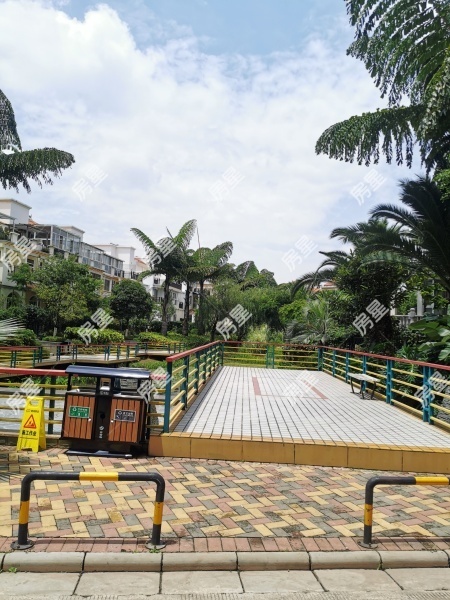 4室2廳2陽臺 玫瑰灣小區(qū)其他