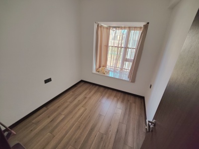 3室2廳2陽臺(tái) 萬科金域水岸