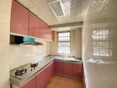 1室2廳1陽臺 西南海泰和苑