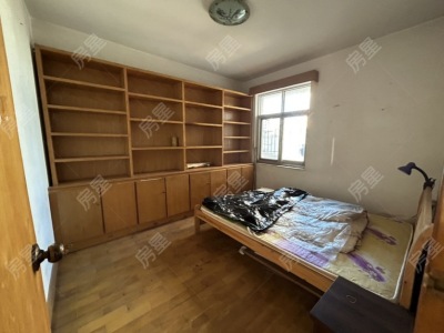 2室2廳1陽(yáng)臺(tái) 機(jī)電一區(qū)