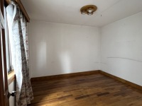 3室2廳1陽臺(tái) 銀?；▓@南區(qū)臥室