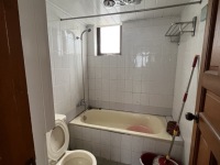 3室2廳1陽臺(tái) 銀?；▓@南區(qū)衛(wèi)生間