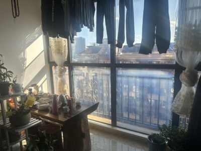 4室2廳2陽臺(tái) 都鐸城邦3號(hào)院客廳