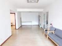 2室2廳1陽(yáng)臺(tái) 云投尚苑客廳