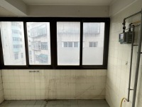 3室2廳1陽臺(tái) 銀海花園南區(qū)廚房