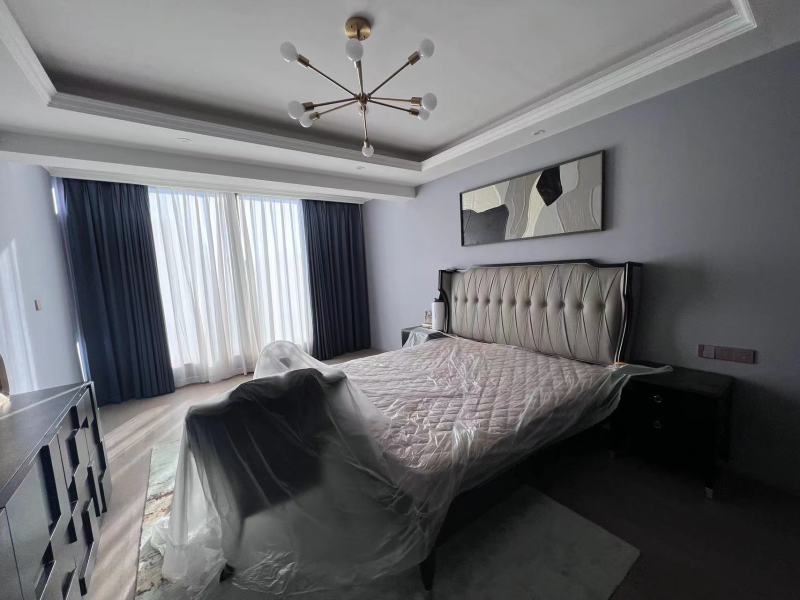 7室3廳5陽臺(tái) 綠地海珀瀾庭別墅客廳