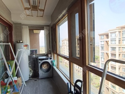 4室2廳2陽臺(tái) 中海半島華府