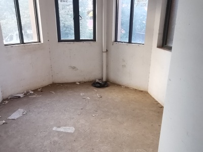 5室2廳3陽(yáng)臺(tái) 云大知城一期