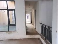 5室2廳3陽臺 云大知城一期別墅客廳