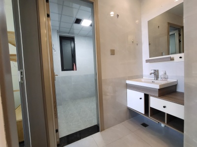 3室2廳1陽(yáng)臺(tái) 山海灣