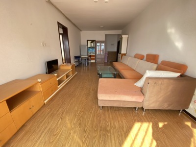 2室2廳1陽臺(tái) 戎錦花園