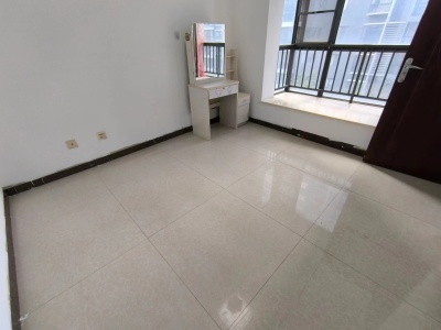 2室1廳1陽臺(tái) 融城優(yōu)郡