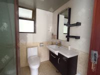 3室2廳2陽臺 中央麗城衛(wèi)生間