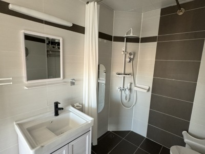 1室1廳1陽(yáng)臺(tái) 凱旋花園