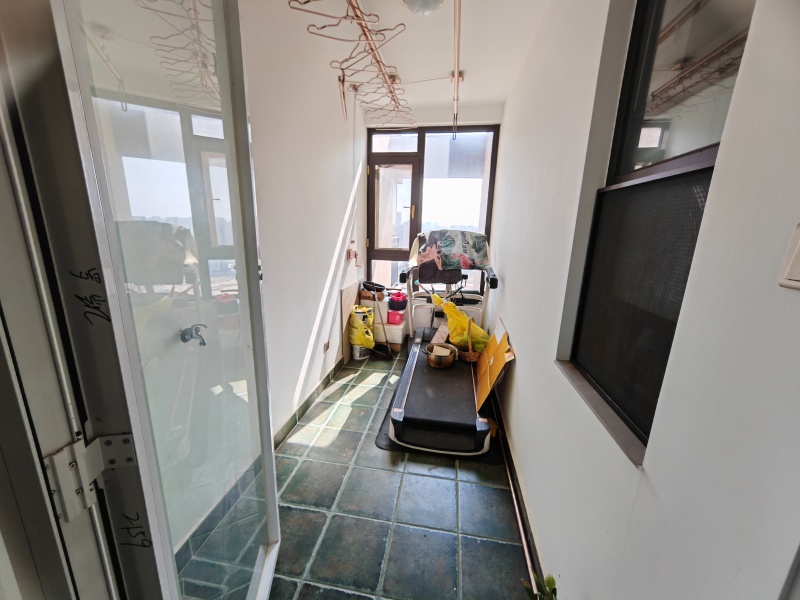 3室2廳 金科陽光里陽臺