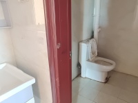 3室2廳2陽臺 西南海天璽苑衛(wèi)生間