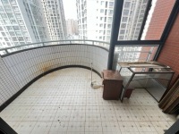 3室2廳1陽(yáng)臺(tái) 實(shí)力北岸陽(yáng)臺(tái)