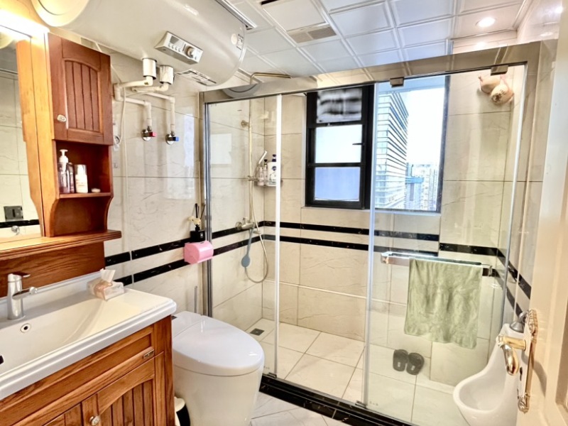 6室4廳2陽(yáng)臺(tái) 云銅時(shí)代之窗衛(wèi)生間