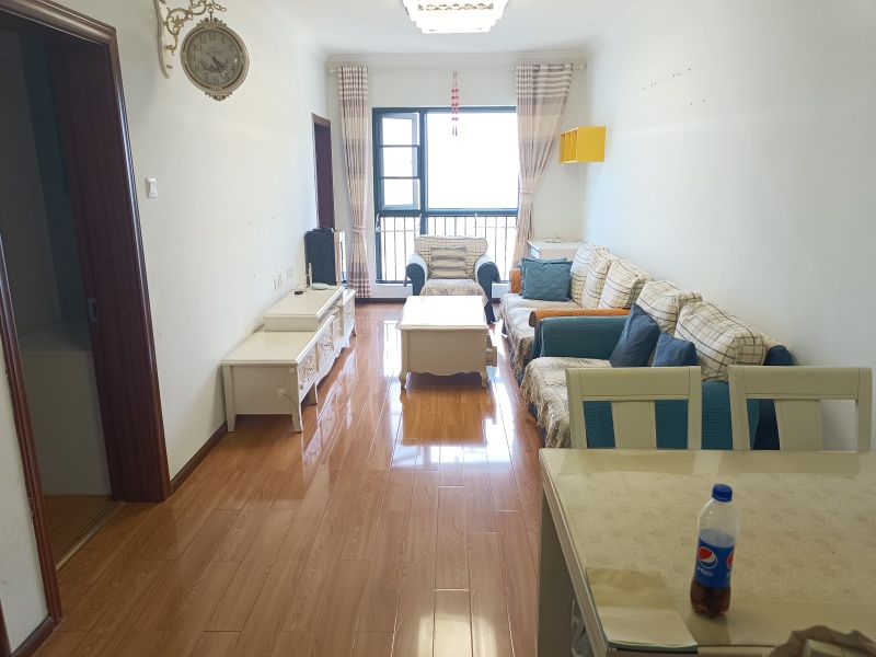 3室2廳1陽臺 俊發(fā)逸天峰客廳